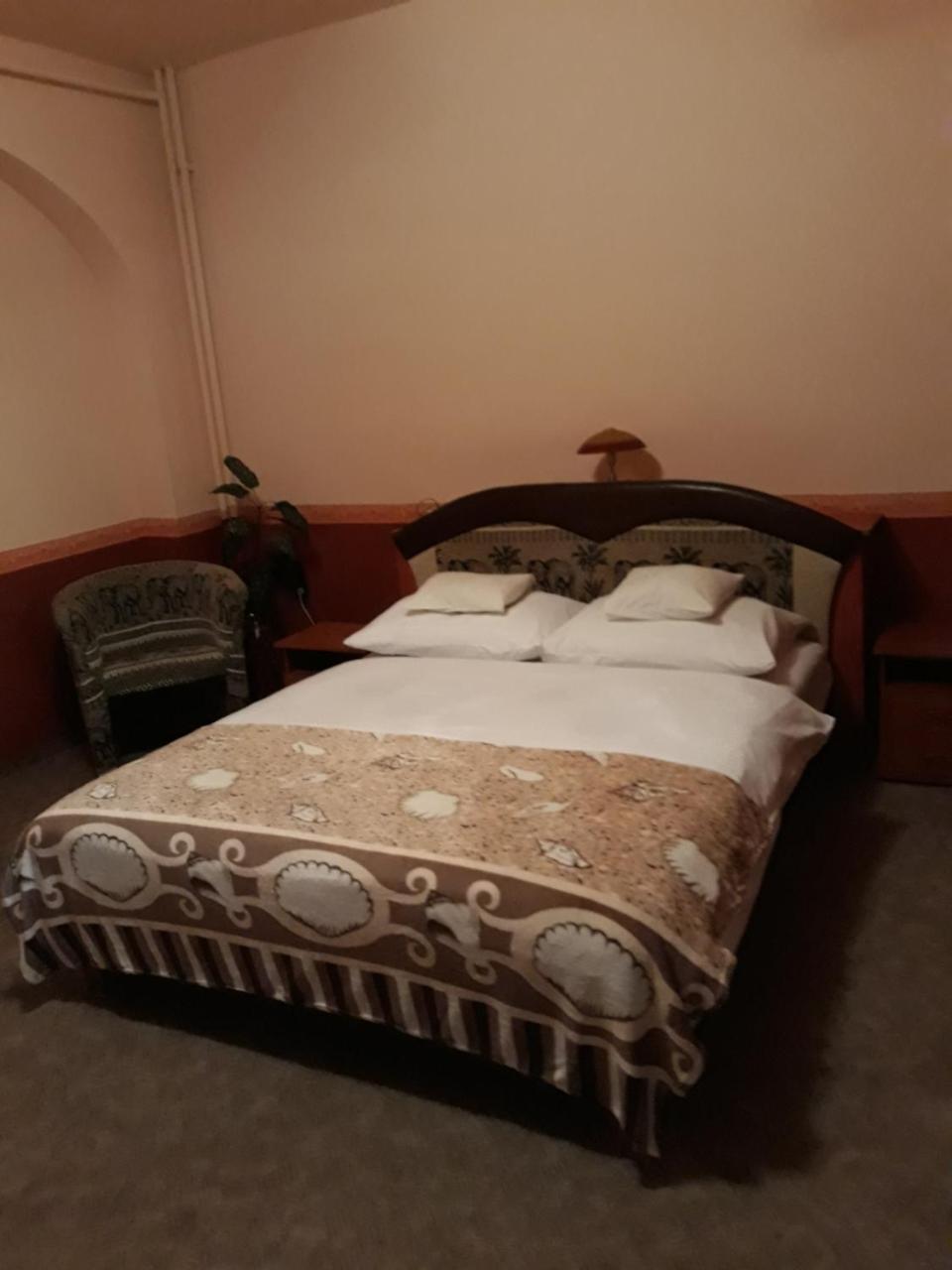 Fonix Panzio Hotel Papa Exterior photo